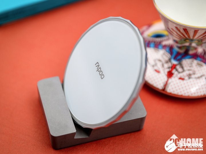 雷柏XC500无线充电器性能评测,具有绝佳的兼容性及安全性