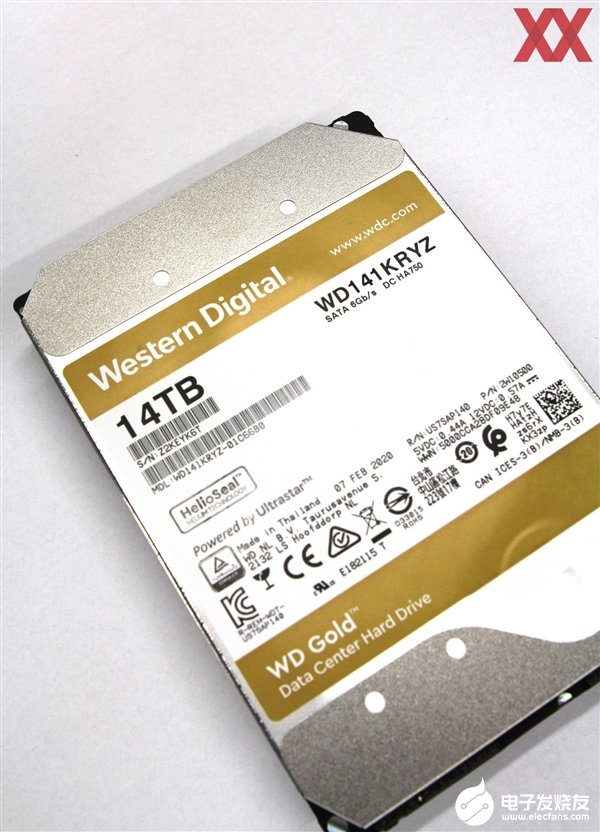 西数Gold 14TB硬盘实测 读取速度约为26...