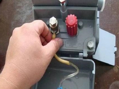 瓦斯继电器作用