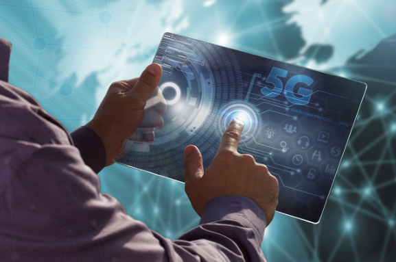 日企通过5G实现道路施工的远程操作