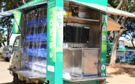 印度電力太陽能汽車可讓新鮮瓜果和蔬菜保存兩天