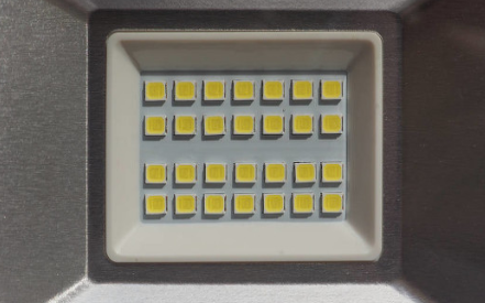 LED驱动器的拓扑结构应该如何选择