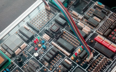 Microchip推出全新功能安全型AVR? D...