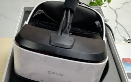 索尼研发VR手指追踪功能,精准映射手指动作
