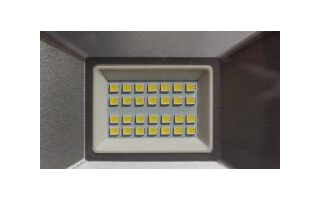 LED点光源的安装过程及注意事项