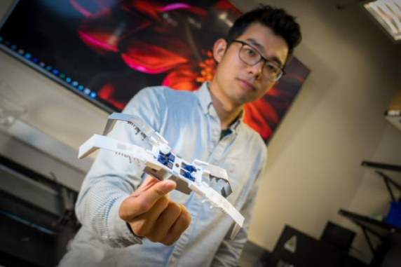 美大学3D打印软件机器人 不到两小时即完成组装