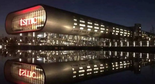 借助‘新基建’的东风,让中国信息产业的核心技术扶...
