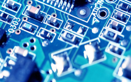 选择PCB材料需要思考哪些因素