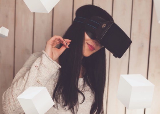 世界上最薄的VR眼镜