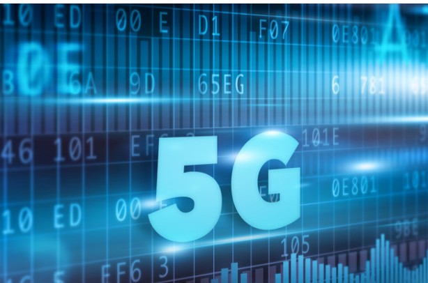 上海利用公共电话亭的资源在其顶部安装5G小微基站