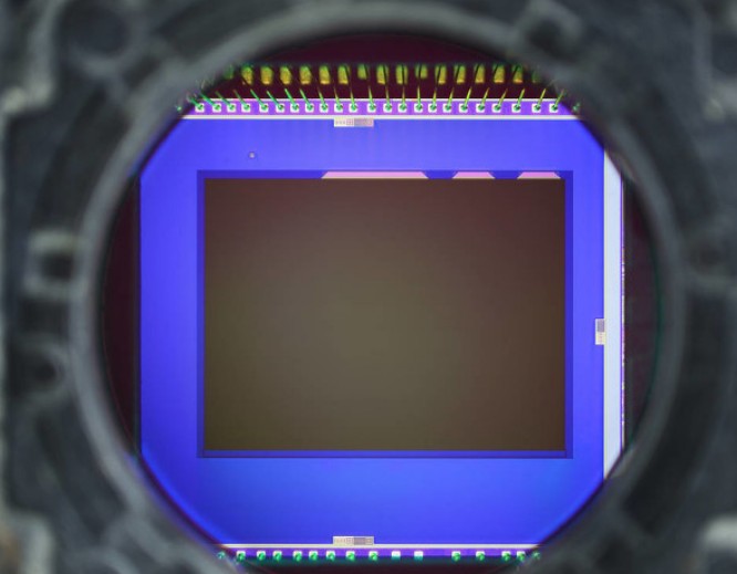 瑞萨电子推出新一代RE01组嵌入式控制器