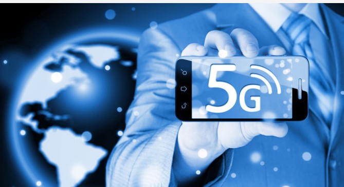华为5G AR路由器凭借三大特点,构建一张高速、...