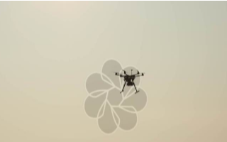 阐述无人机在飞行中影响安全的因素