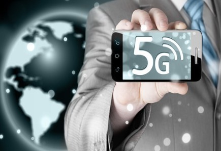 与2020第一季度相比,第二季度5G手机销量占比...