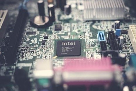 LGA6167 处理器支持LGA4189-4 版本接口(Socket P4)