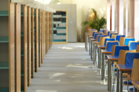 中山大学应用基于RFID技术的智能图书馆