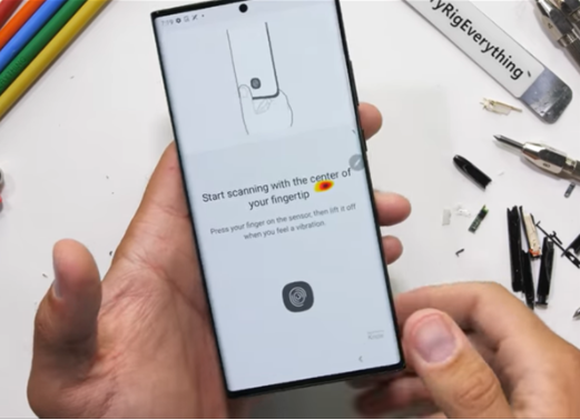 Galaxy Note20 Ultra进行火烤测...