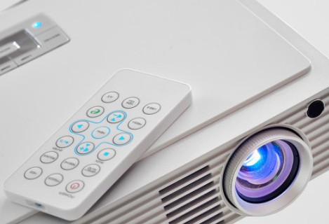 得邦照明LED灯具产品、车用照明产品同比实现较大...