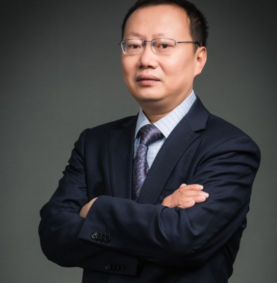 紫光集团针对计算虚拟化等资源的调度上引入AI的算...