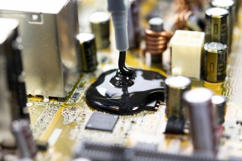 在恶劣和挑战性环境中保护PCB的技巧