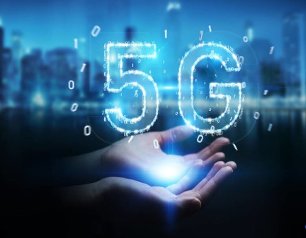 中国电信助力上海瑞金医院实施国内首次5G+4K/...