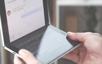Microsoft的新Surface Duo广告