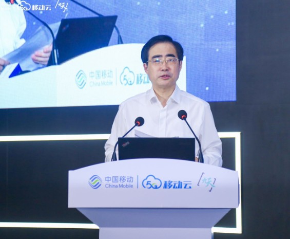苏州市宣布“融智”战略,形成一个智能车联网的全国...