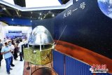 中国首颗火星探测器“天问一号”模型首次面向公众展...