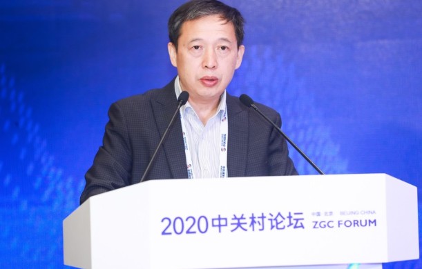 百度“AI开源创新与产业智能化”在巨人的肩膀上”...