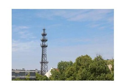 一个5G宏基站与4G宏基站对比通常包括哪些组成部...