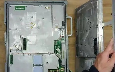 华为基站拆解曝光:PCB设计+高频走线