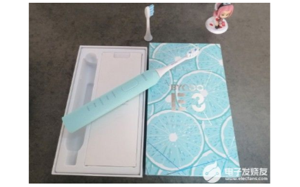 这款电动牙刷在配置和品控方面并不输于知名大牌