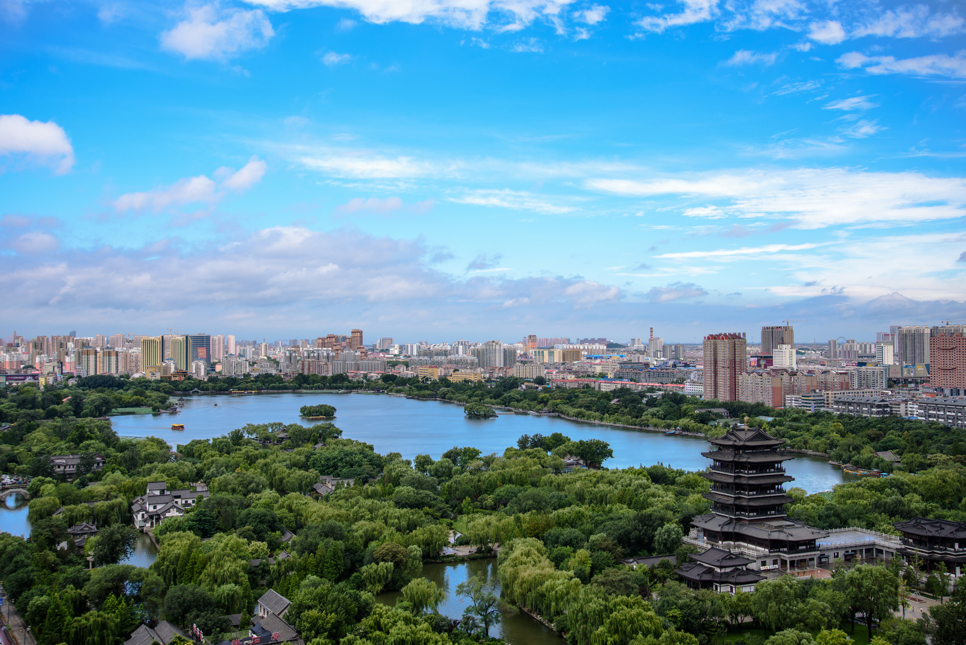 AI技术与产业的结合将成为新基建的核心落地方式