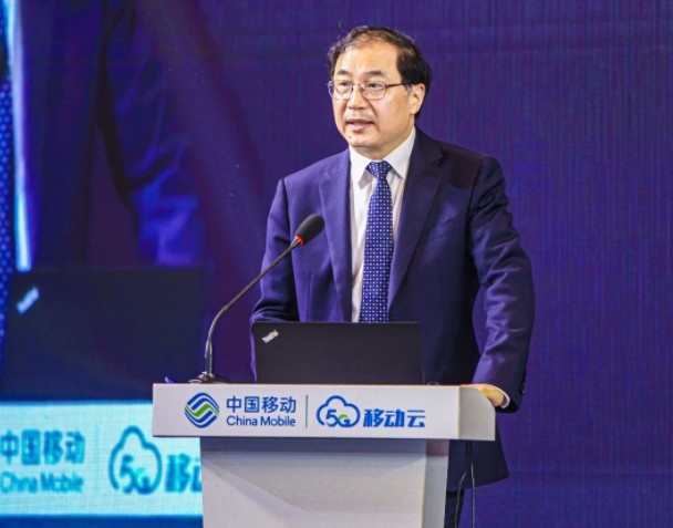 中国移动构建起一张云网一体、贴身服务、随心定制、...
