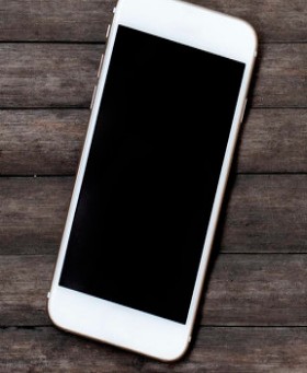 iPhone12相比于iPhone11缩水严重
