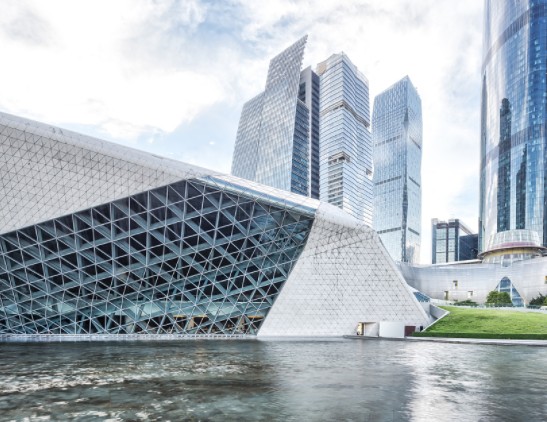 马来西亚在建立智慧城市方面正在取得哪些积极进展?