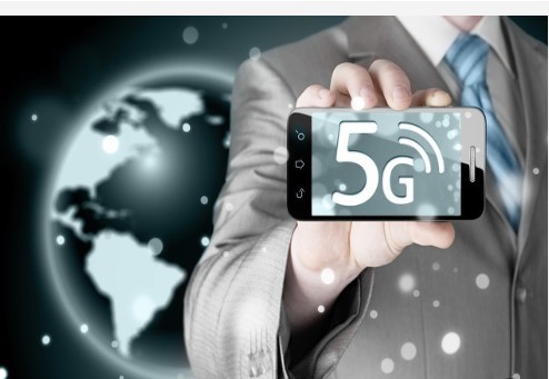 苹果旗下首款5G手机iPhone12系列自发布以来就饱受哪些争议与槽点?