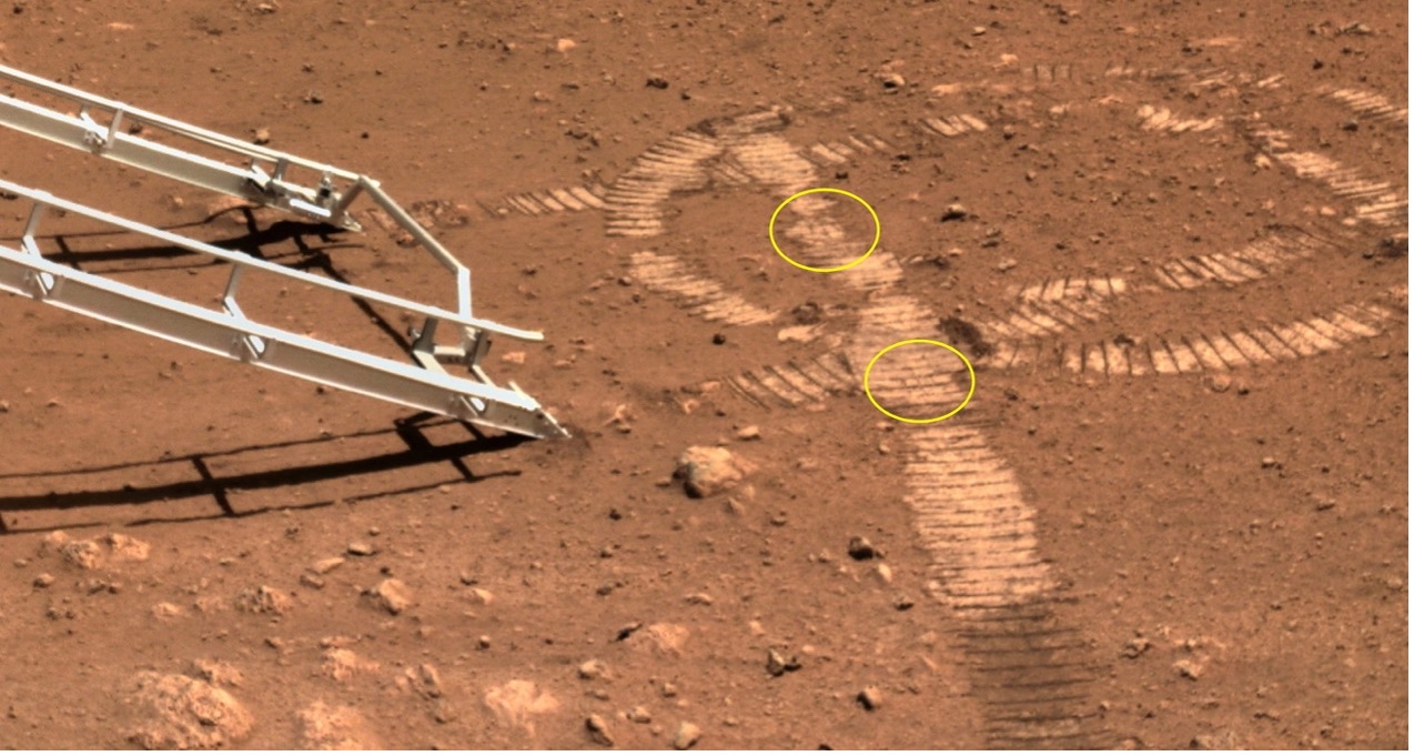 祝融号传回火星自拍照,火星车留下了多少彩蛋?