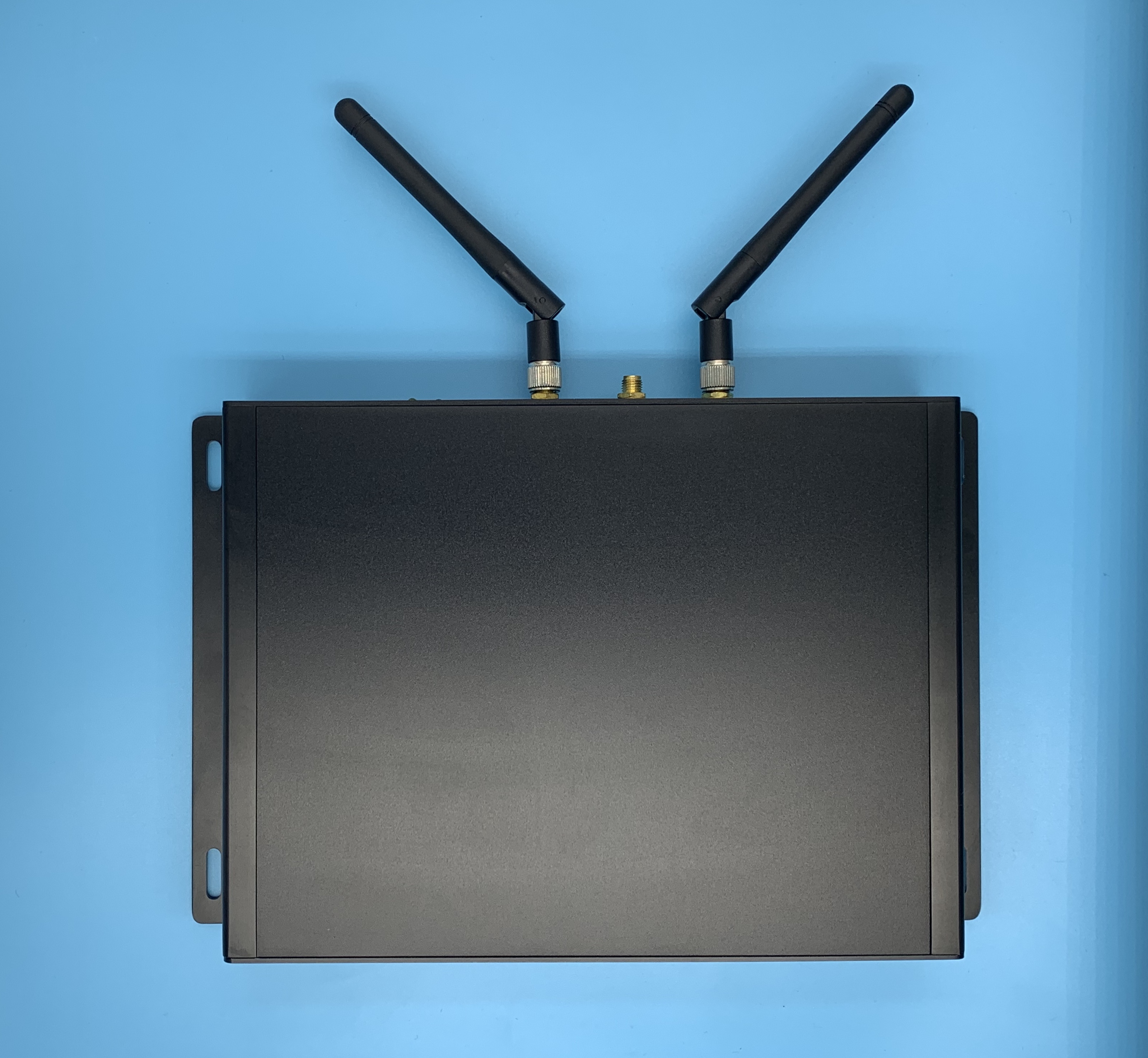sense-id:不间断式2.4G物联网读写器