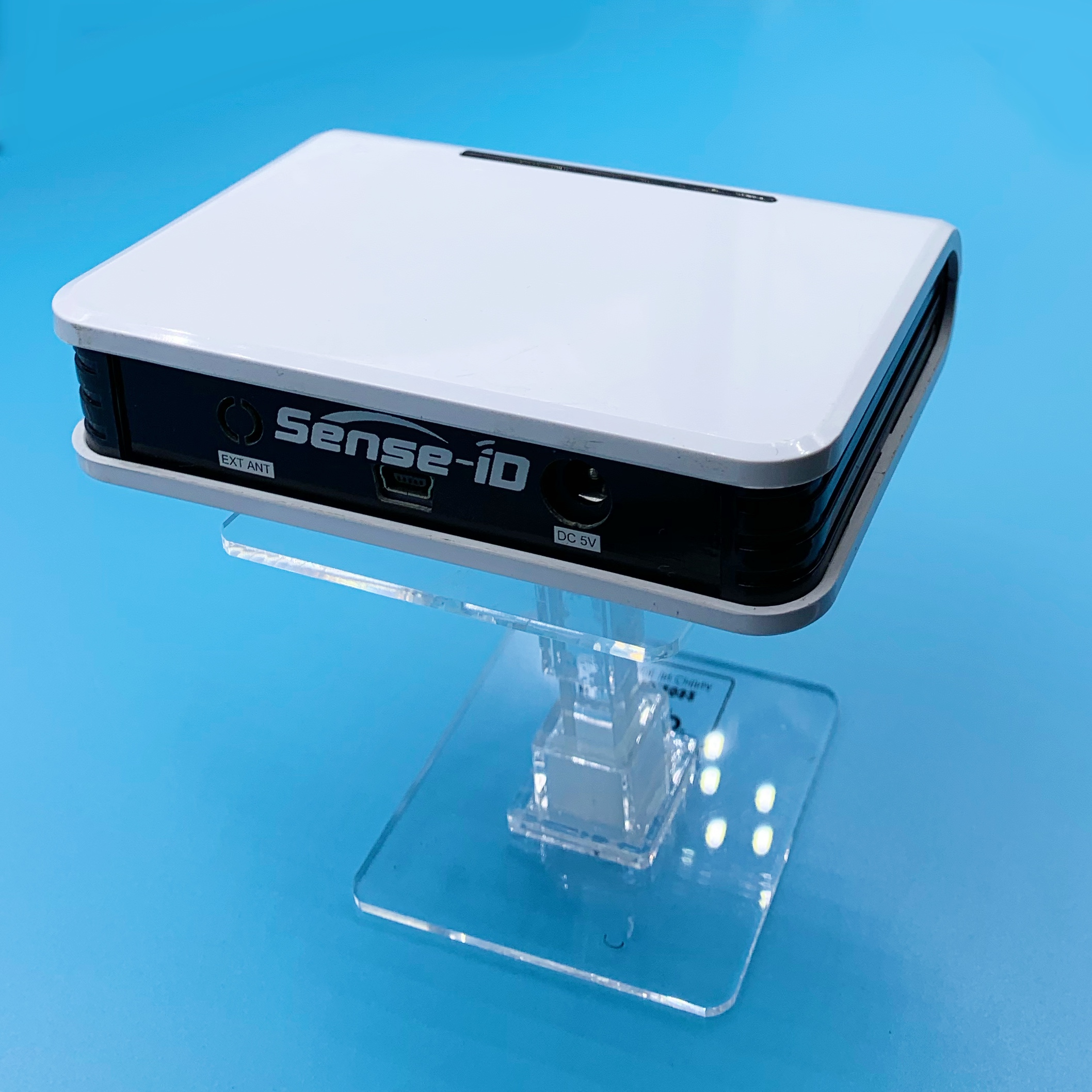 sense-id:2.4GHz桌面发卡器