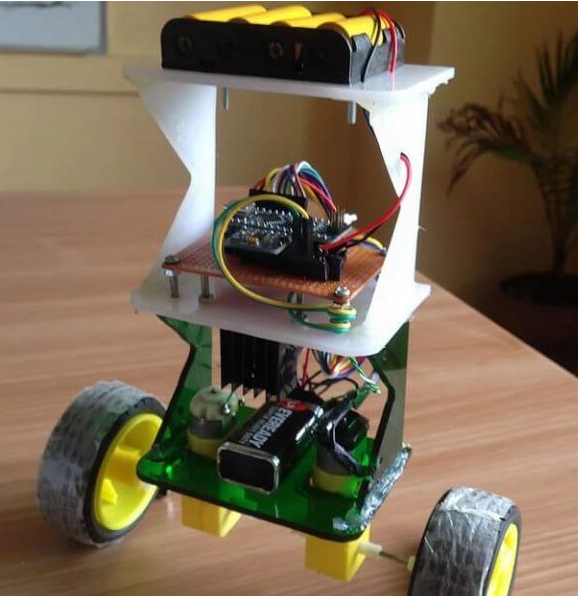 如何使用Arduino制造一个自<b class='flag-5'>动平衡机</b>器人