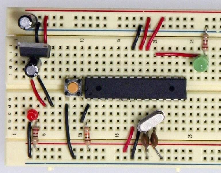<b>DIY</b><b>一</b><b>个</b>简单的Arduino板子