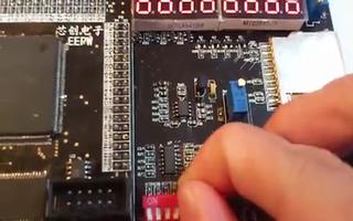 利用 FPGA DIY 开发板实现拨码开关控制数码管显示