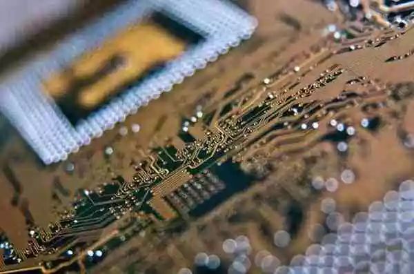 寒武纪芯片产业 pIYBAFsq8rqAF1mKAACgcXBiDZQ155.jpg