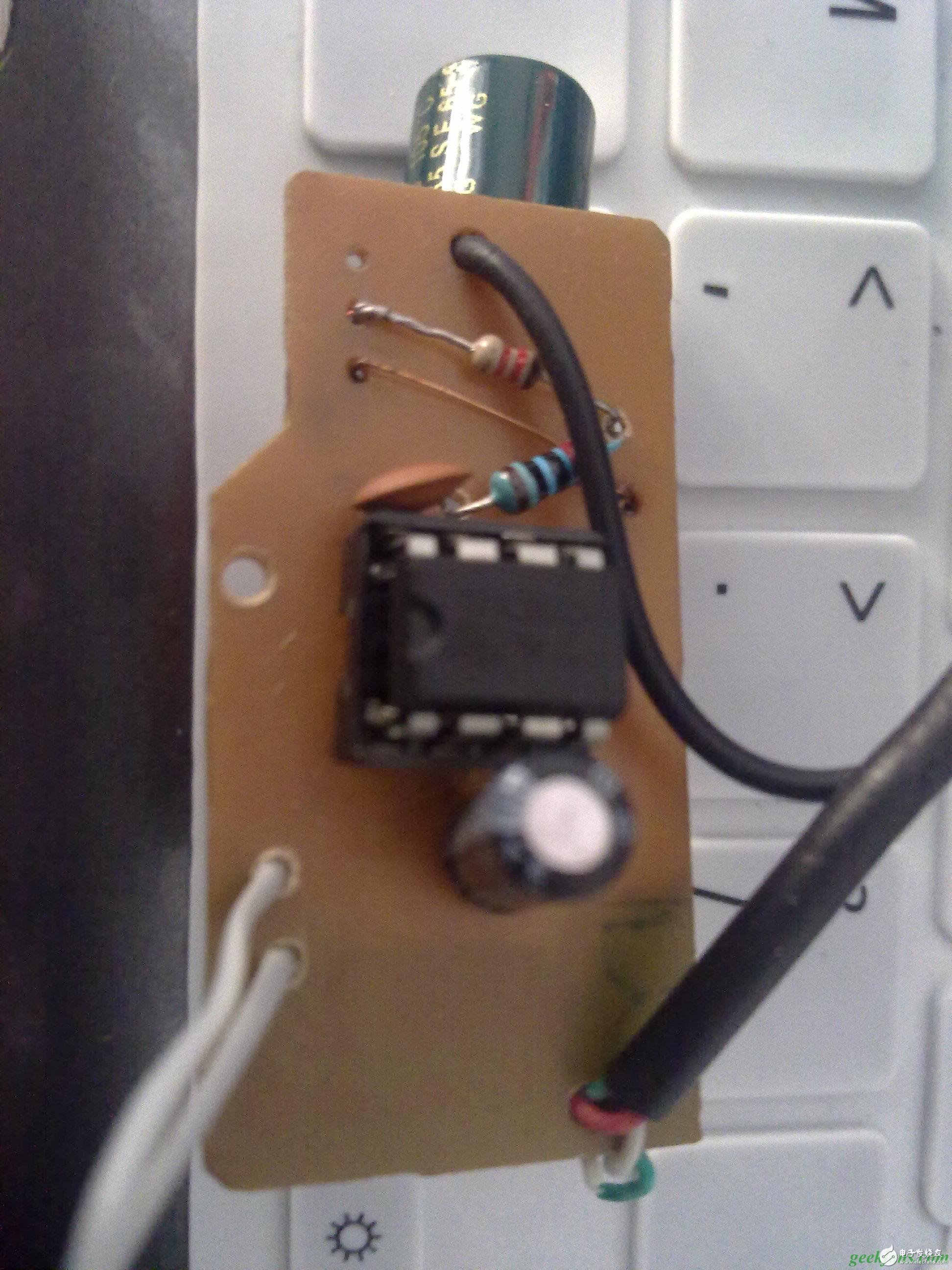 如何制作音响 pIYBAFt1RieAZdRVAAqAtniOJYQ662.jpg