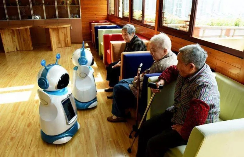 人口老龄化加重，养老服务机器人吸引眼球