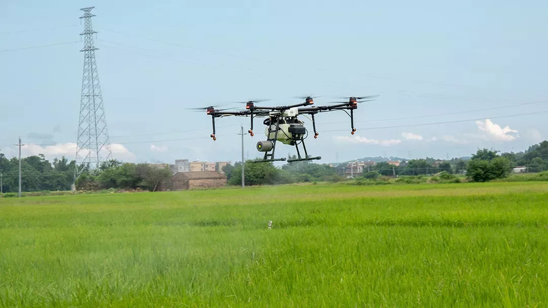 大疆植保無人機2018年國內累積作業面積正式突破 1 億畝次