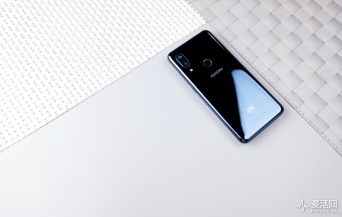 中兴天机axon9pro评测 朴实的真旗舰