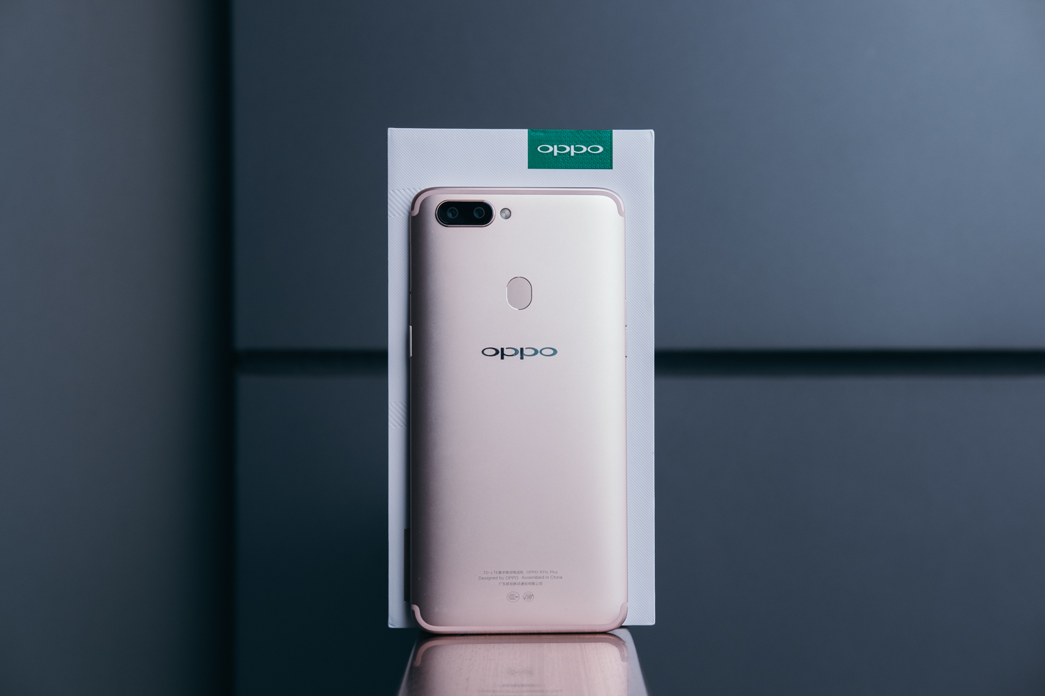oppor11splus评测 更大的机身空间里赋予了超强的使用体验