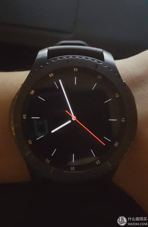 三星gears3frontier智能手表评测 该有的功能它都有